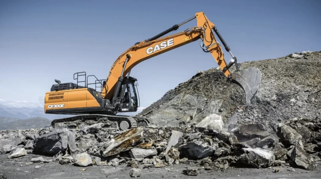 Ile pali koparka na godzinę? Sprawdź koszty i oszczędź na wynajmie!