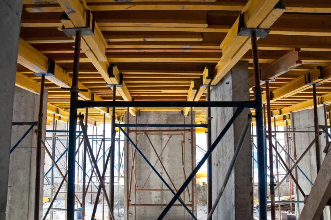 Jak zaszalować strop według eksperta: porady i praktyczne wskazówki