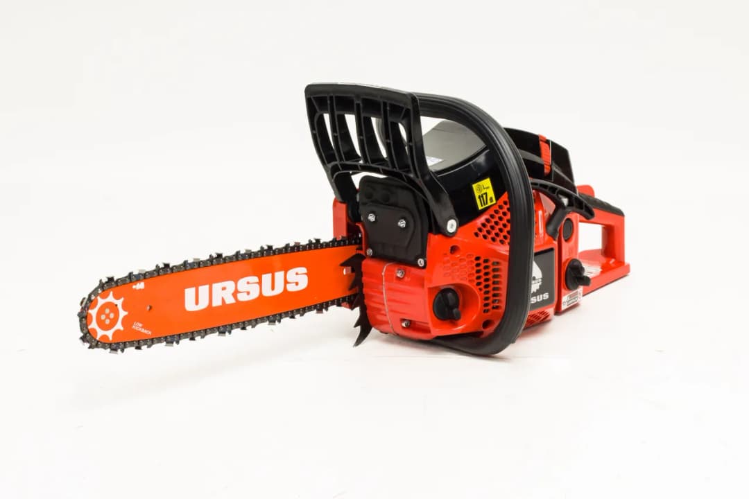 Jak wybrać najlepszą pilarkę spalinową? Porównanie modeli, ceny i opinie